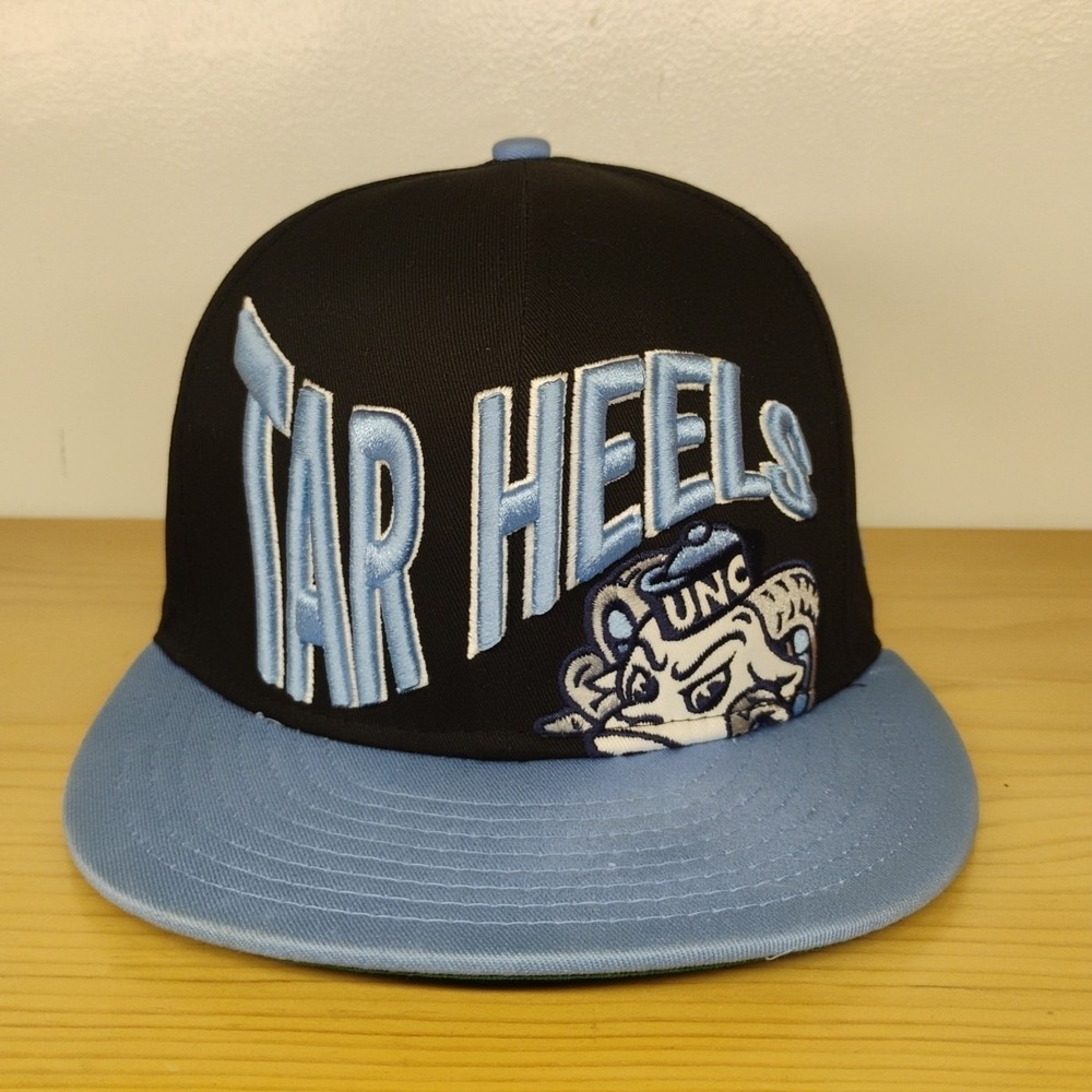 North Carolina Tar Heels Snapback Hat NCAA College New Era‎ 9FIFTY Embroidered